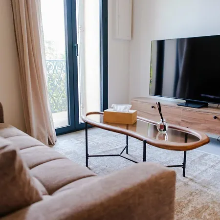 Les Du Parc - Sejour Elegant Face Au Parc Simone Veil De 2 A 2 Minutes Des Halles Апартаменты *